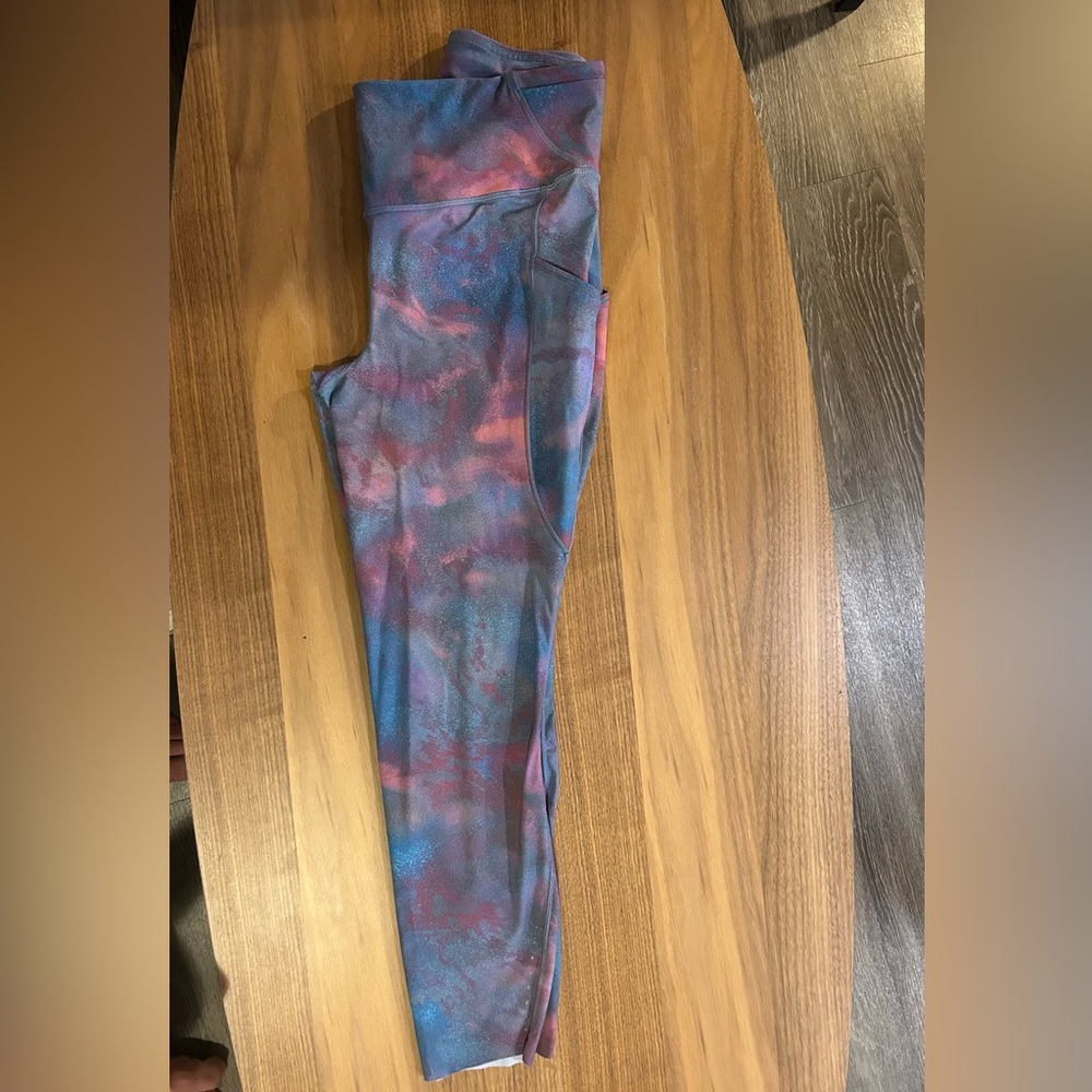 Lululemon Athletica Blue and Pink Leggings - Picture 3 of 11